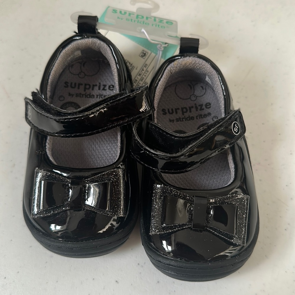 Baby surprize by stride rite size 3M